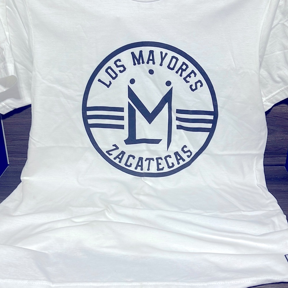 Los Mayores sz Large 100% Cotton T-Shirt
